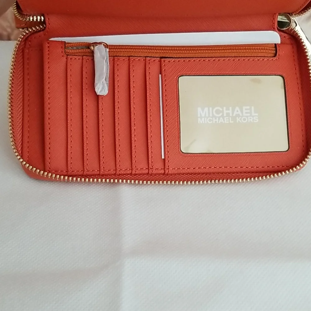 New Michael Kors Continental Wallet and Phone Case